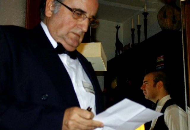 Repasando los documentos